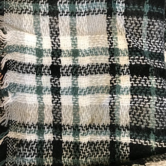 NWT ARIAT BLANKET SCARF - Picture 4 of 4
